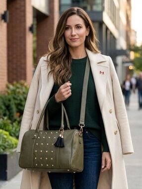 Olive green faux leather doctor bag (boston / bowling bag style) with go…